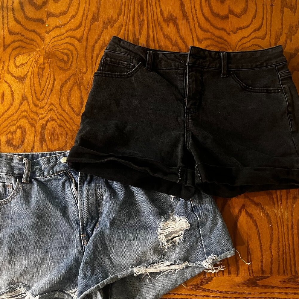 Size 9 junior shorts